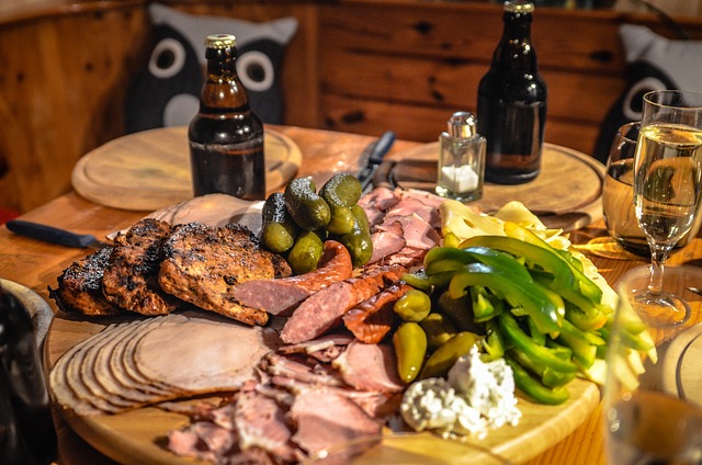 4. Pivo a gastronomie: Jak vybrat správné pivo k různým pokrmům a vytvořit dokonalou kombinaci chutí?