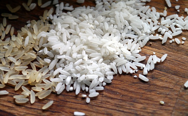 Jak začlenit hnědou rýži do naší každodenní stravy?