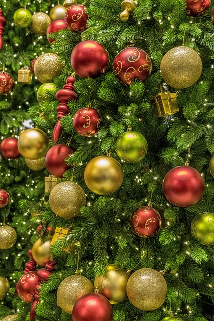 Vyjádřete svou osobnost na vánočním stromečku s originálními přírodními ozdobami