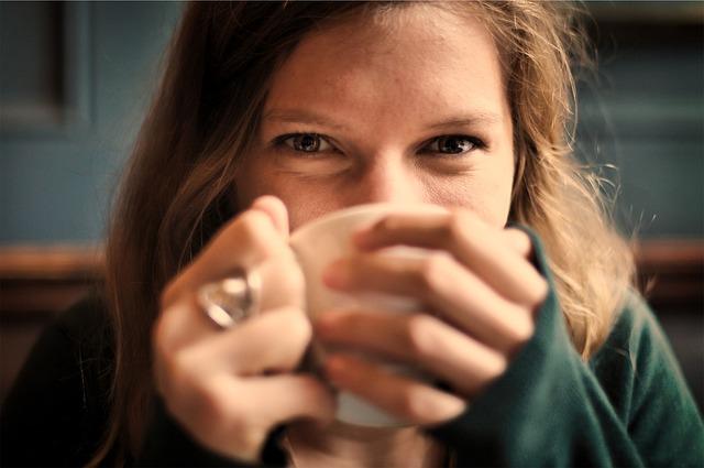 Proč je důležité ⁤snížit pití kávy a jak⁤ to⁢ ovlivní zdraví