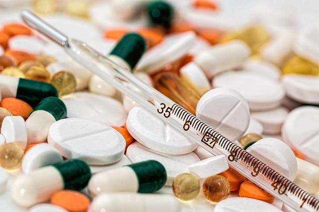 Lékařské předpisy a dodržování farmaceutických standardů v České lékárně