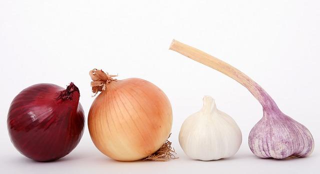 Rozličné zdravotní přínosy česneku v kuchyni