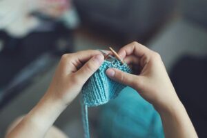 Výroba ašvaganda tinktury: Krok za krokem k domácí léčbě 7 Výroba ašvaganda tinktury: Krok za krokem k domácí léčbě